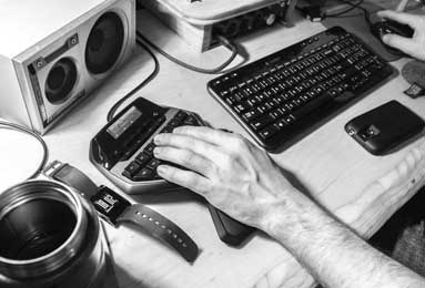 欧冠赛场巴萨7-2大胜纽卡，马竞总比分7-5热刺，西甲三强全部晋级八强！